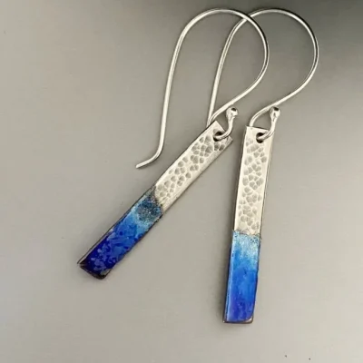 two-tone-silver-enamel-bar-earrings-877641_1100x